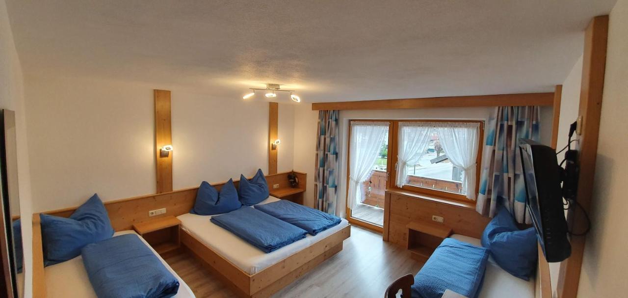 Pension Appartements Via Claudia Лермос Экстерьер фото